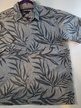 O'Neill Men's Short-Sleeve Grey Leaf Print Rayon Shirt Size M
